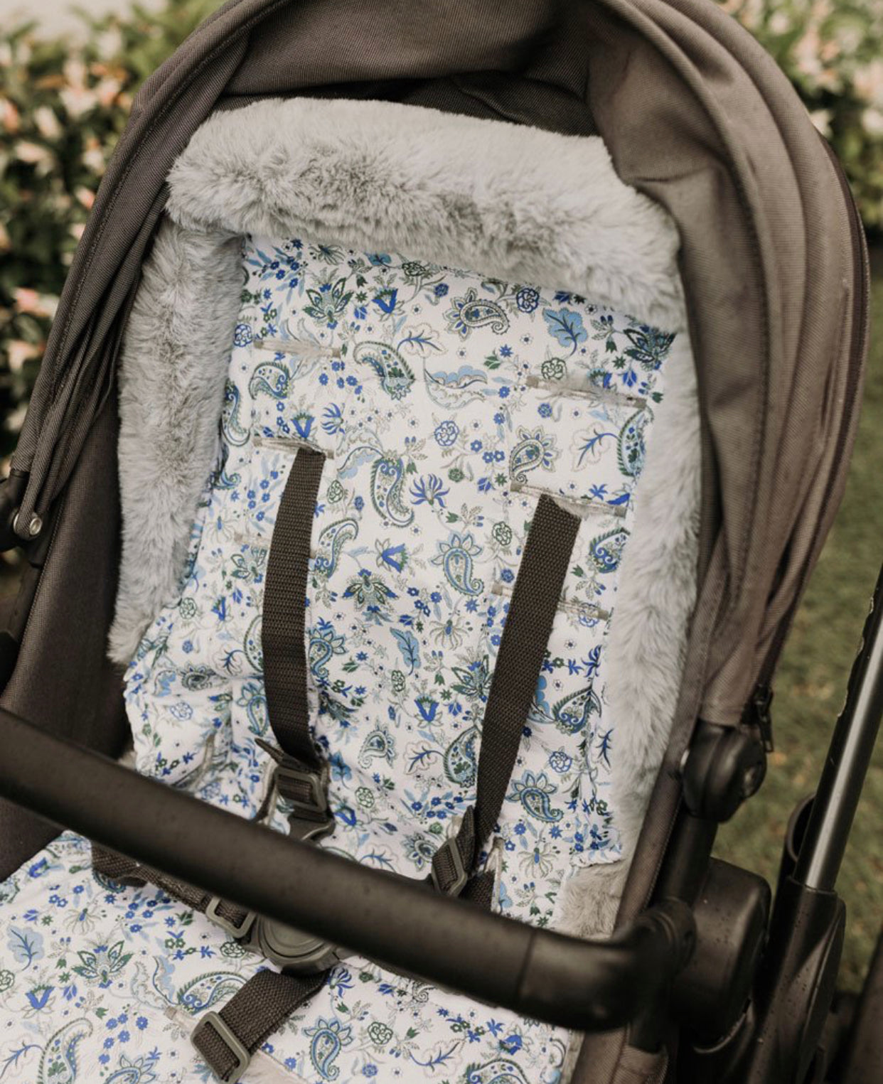 Cozy Fleece Pram Liner - Blue Paisley