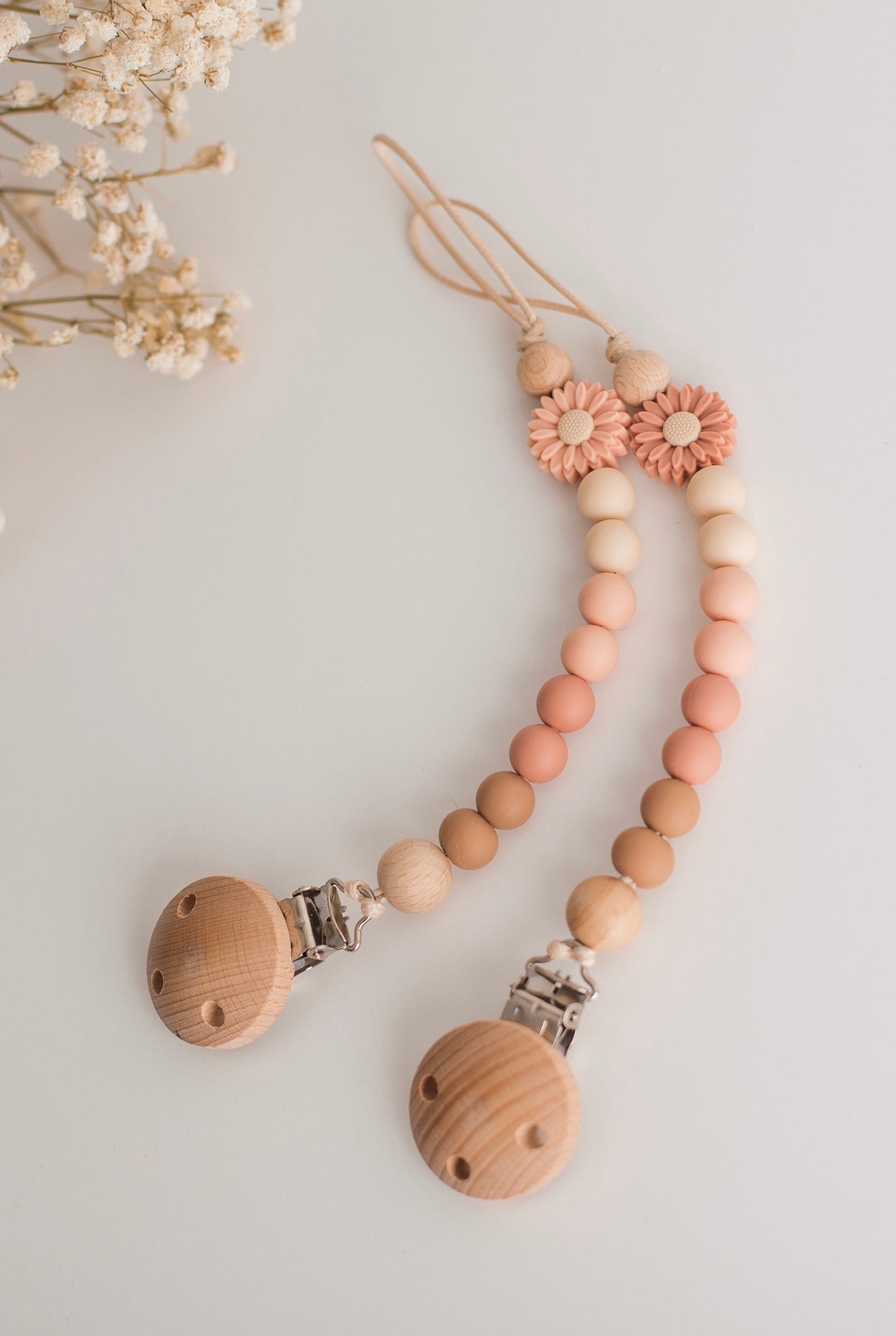 Daisy Petite Dummy Clip ~ Pastel Pink