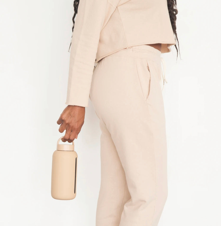 DAY BOTTLE SAND | The Hydration Tracking Water Bottle, 800ml